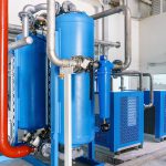 Chillers e sistemas de água gelada em grandes edifícios